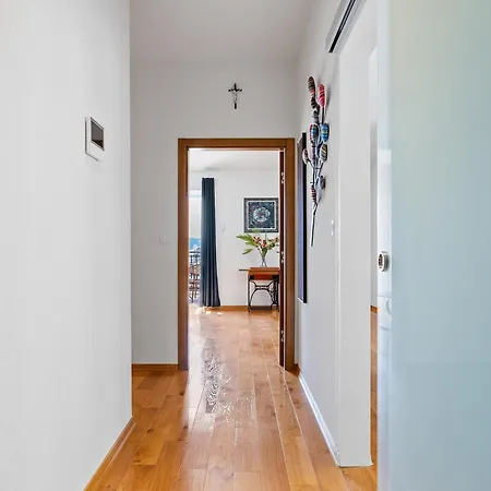 Riva Apartament Jesenice (Split-Dalmatia)